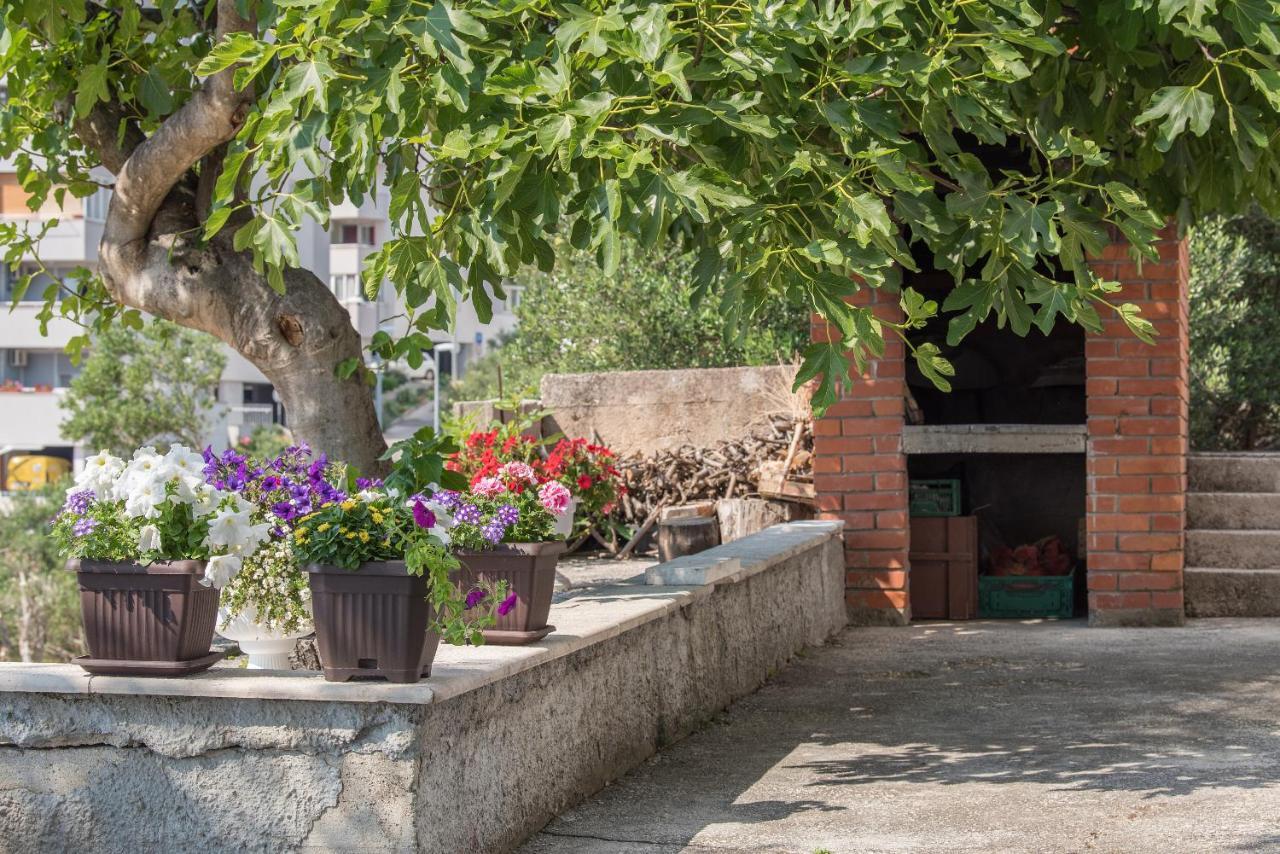 Apartment Strawberry Makarska Bagian luar foto