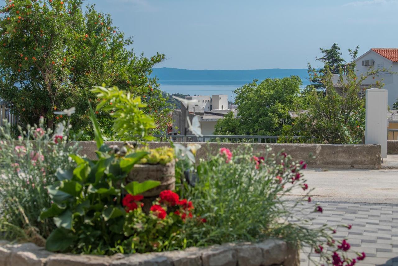 Apartment Strawberry Makarska Bagian luar foto